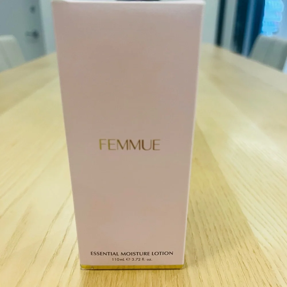Essential Moisture Lotion - Pink